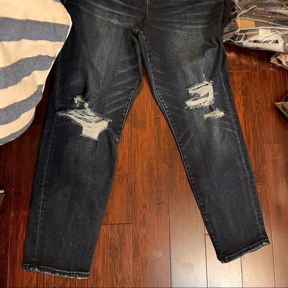 #5).  Americans eagle jean plus size
